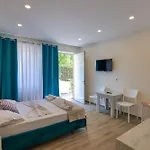 Ari קסאמיל