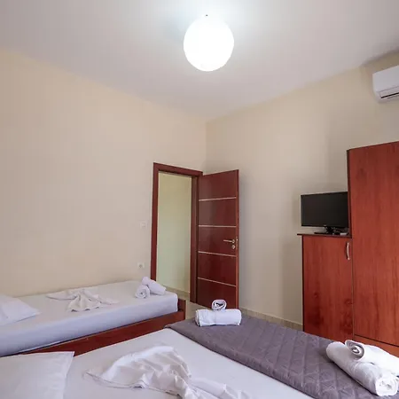 Ari Apartment