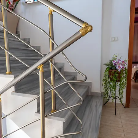 Ari Apartment