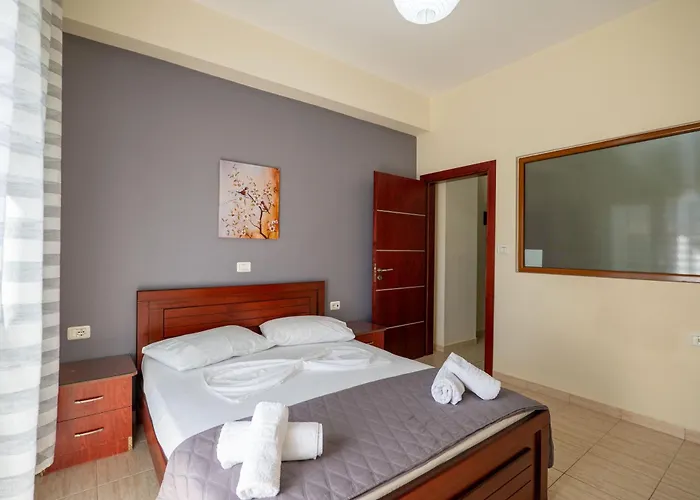 Ari Apartment *