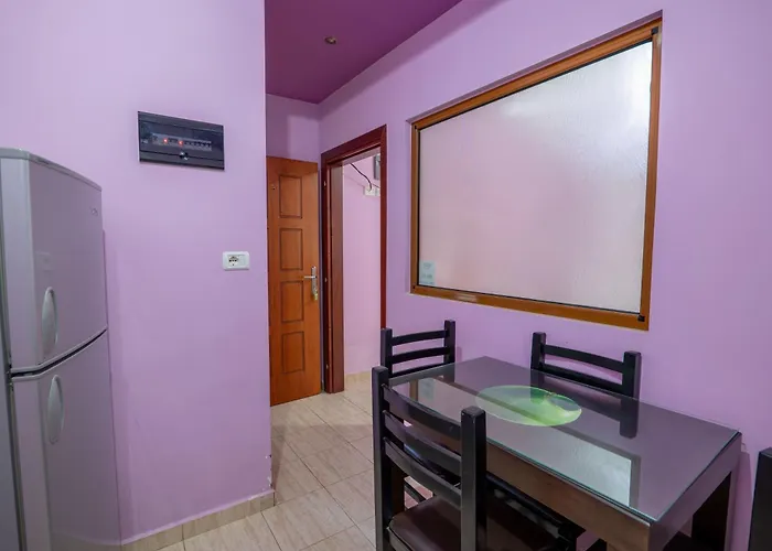 Ari Apartment *